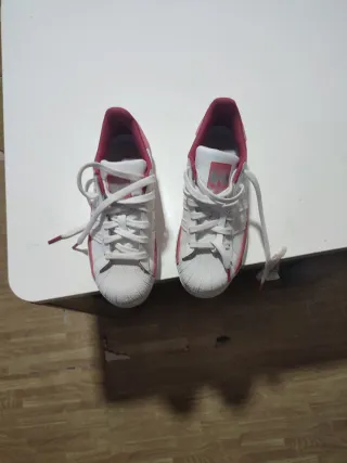 Zapatillas Adidas Blancas y Rosas