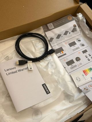 Monitor Lenovo 24'' Full HD + Altoparlanti GRATIS