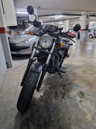 Honda Rebel 500 Negra