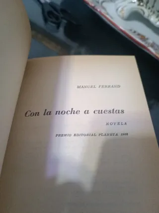 Novela:Con LA Noche a cuestas