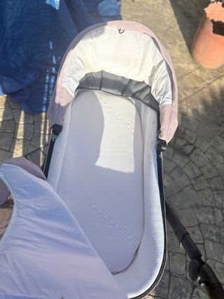 Capazo y chasis de carrito bebé