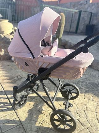 Capazo y chasis de carrito bebé