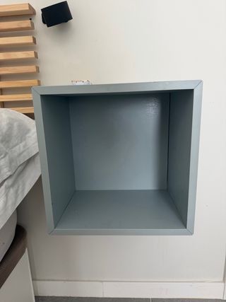 Mesa de noche EKET azul verdoso. Precio por unidad