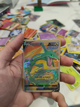 Carta Pokémon Rayquaza V brillante