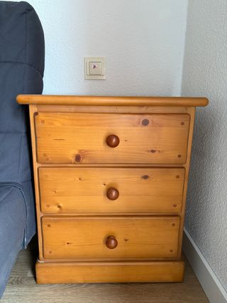 Comodini rustici in legno di pino massello