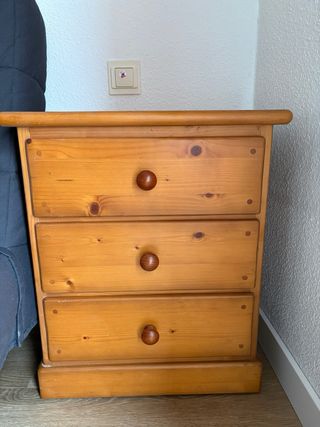 Comodini rustici in legno di pino massello