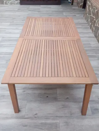 Mesa de jardín extensible de madera