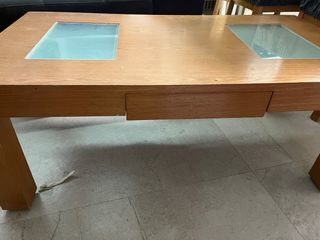 Mesa de salón madera y cristal
