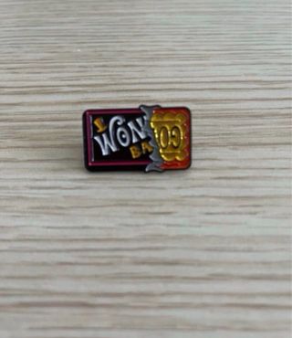 Willy Wonka Charlie Pin / Broche