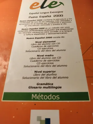 Nuevo español 2000, libro y cuaderno de ejercicios