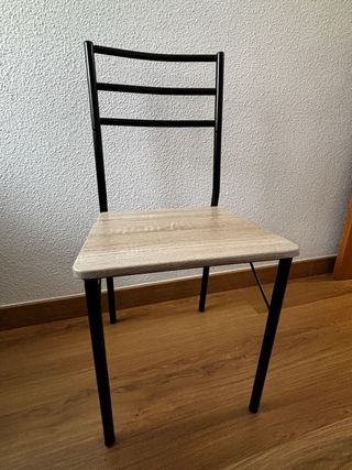Juego de 2 sillas de madera y metal