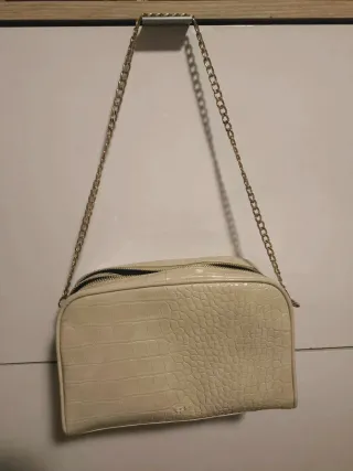 Bolso cocodrilo Parfois