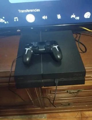 Consola Sony PS4 Negra + Mando