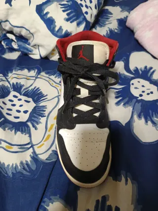 Zapatillas Air Jordan 1 Mid Chicago Black Toe 38