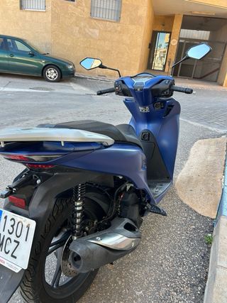 Honda SH 2024 Azul - 2.000 km