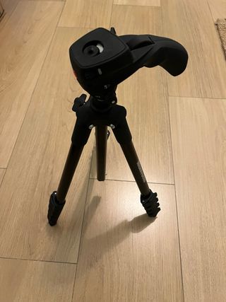 Trípode Manfrotto Negro regulable en altura