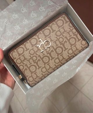 Portafoglio donna con logo RB