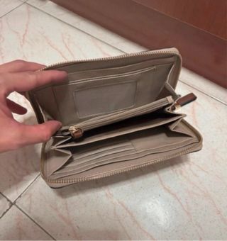 Portafoglio donna con logo RB