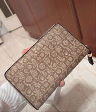 Portafoglio donna con logo RB