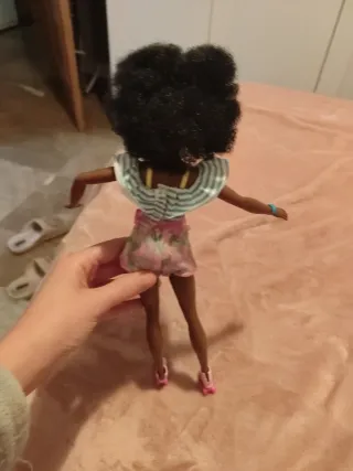 Barbie patinadora con patines