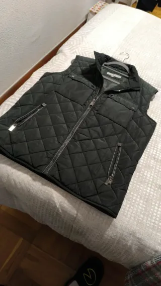 Chaleco acolchado Álvaro Moreno verde