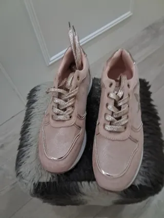 Zapatillas rosas y doradas con estrella