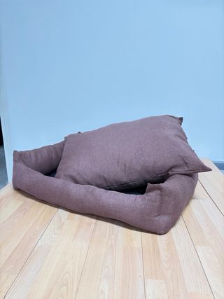 Cuccia per cani marrone/rosa