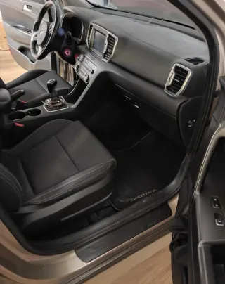 KIA Sportage 2016 SUV Familiar