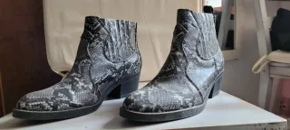 Botines mujer serpiente