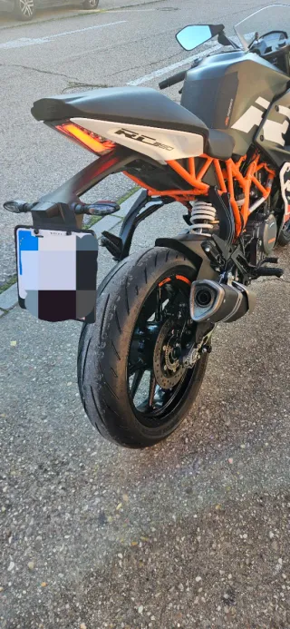 KTM RC 390 2021
