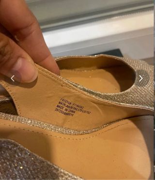 Sandalias cuña doradas y plateadas