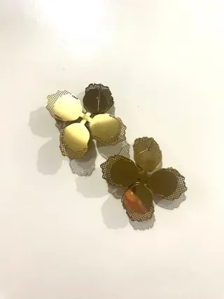 Orecchini donna a forma di fiore