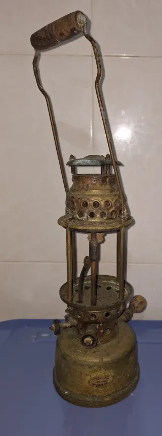 Farol Quinqué Focus Badalona