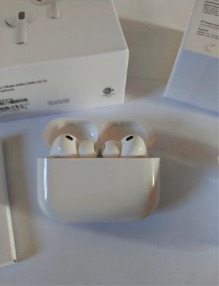 AirPods Pro 3 (2025) Bianchi