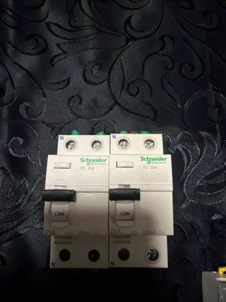 2 unidades ILD 25A Schneider Electric
