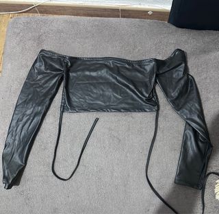 Pantalones negros drapeados