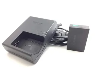 Canon EOS 200D + objetivo sigma 70-300mm macro kit