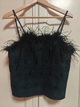 Top fiesta con plumas