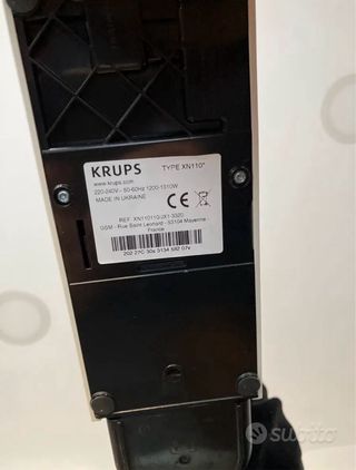 Nespresso Essenza Mini Macchina Caffè + Capsule