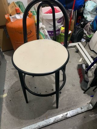 4 Taburetes Altos Metal y Plástico