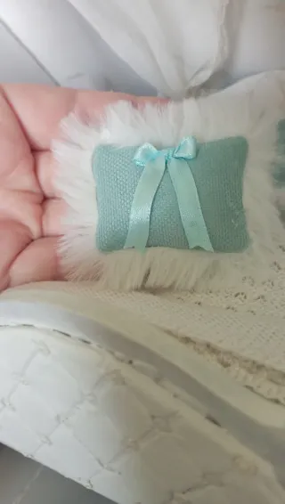 2 Cuscini Shabby Chic per Casa delle Bambole 1:12