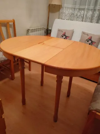 Mesa comedor redonda extensible con 4 sillas