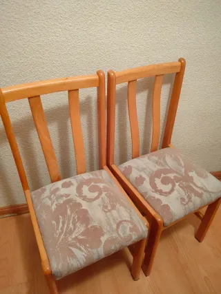 Mesa comedor redonda extensible con 4 sillas