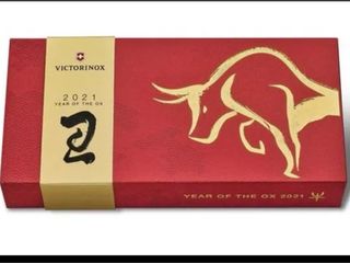Victorinox Huntsman YEAR OF THE OX  2021