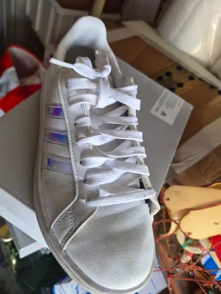 Adidas Sneakers Bianche Strisce Arcobaleno