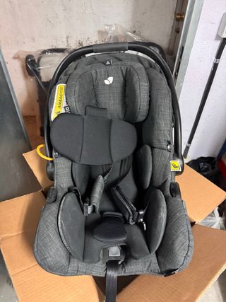 Carrito Joie Chrome DLX con cuco y maxicosi