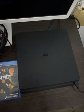 PS4 Slim 500GB + 2 Juegos + Mando + Cascos