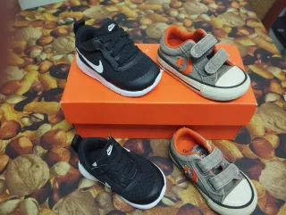 Lote Zapatillas Bebé Nike y Converse