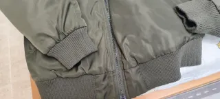 Cazadora bomber five verde militar