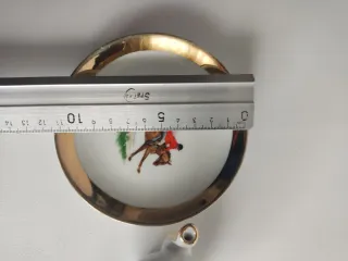 Antichi piccoli piatti e teiere decorative